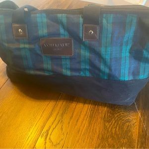 NWT Von Maur Weekender Bag